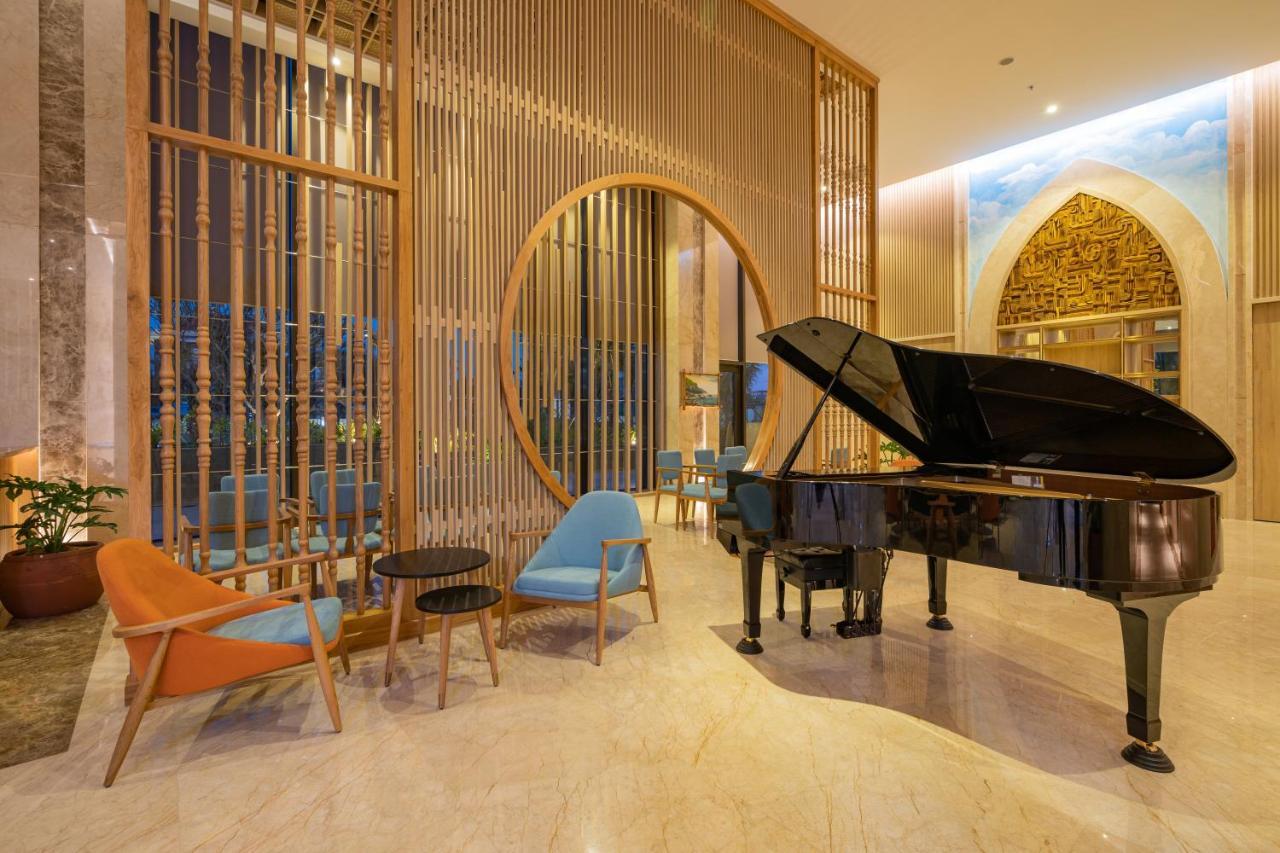 Sala Grand Tuyhoa Hotel Tuy Hoa Eksteriør bilde