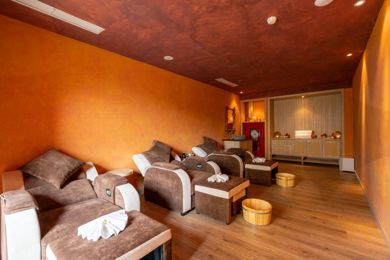 Sala Grand Tuyhoa Hotel Tuy Hoa Eksteriør bilde