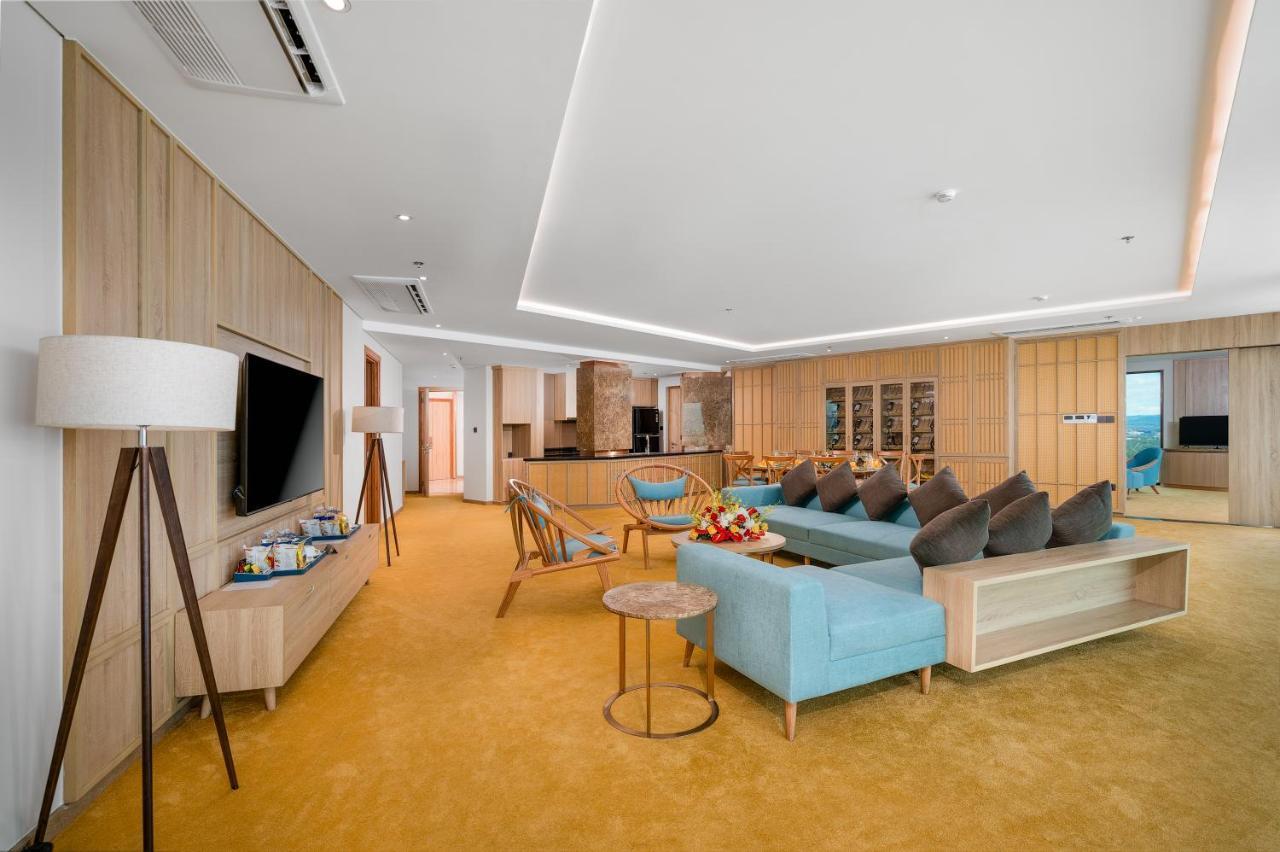 Sala Grand Tuyhoa Hotel Tuy Hoa Eksteriør bilde